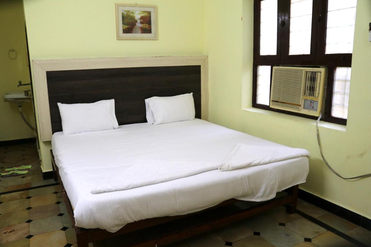 Hotel Siva Sakthi Tiruvannāmalai エクステリア 写真