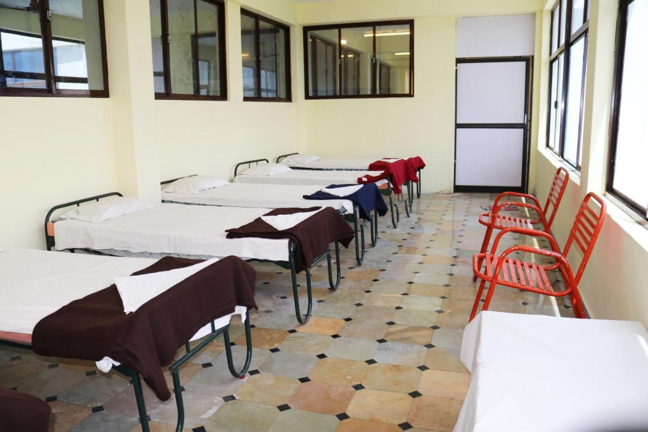 Hotel Siva Sakthi Tiruvannāmalai エクステリア 写真