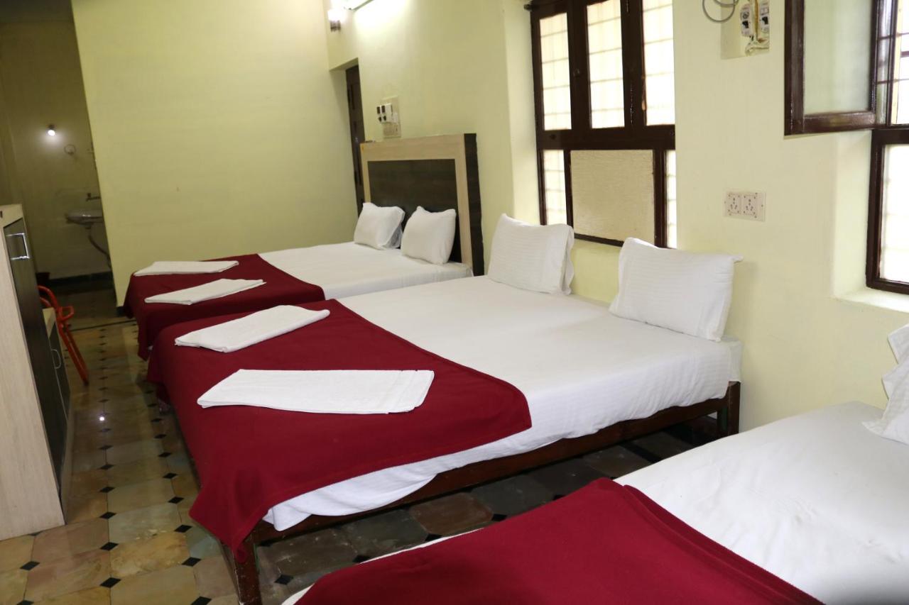 Hotel Siva Sakthi Tiruvannāmalai エクステリア 写真