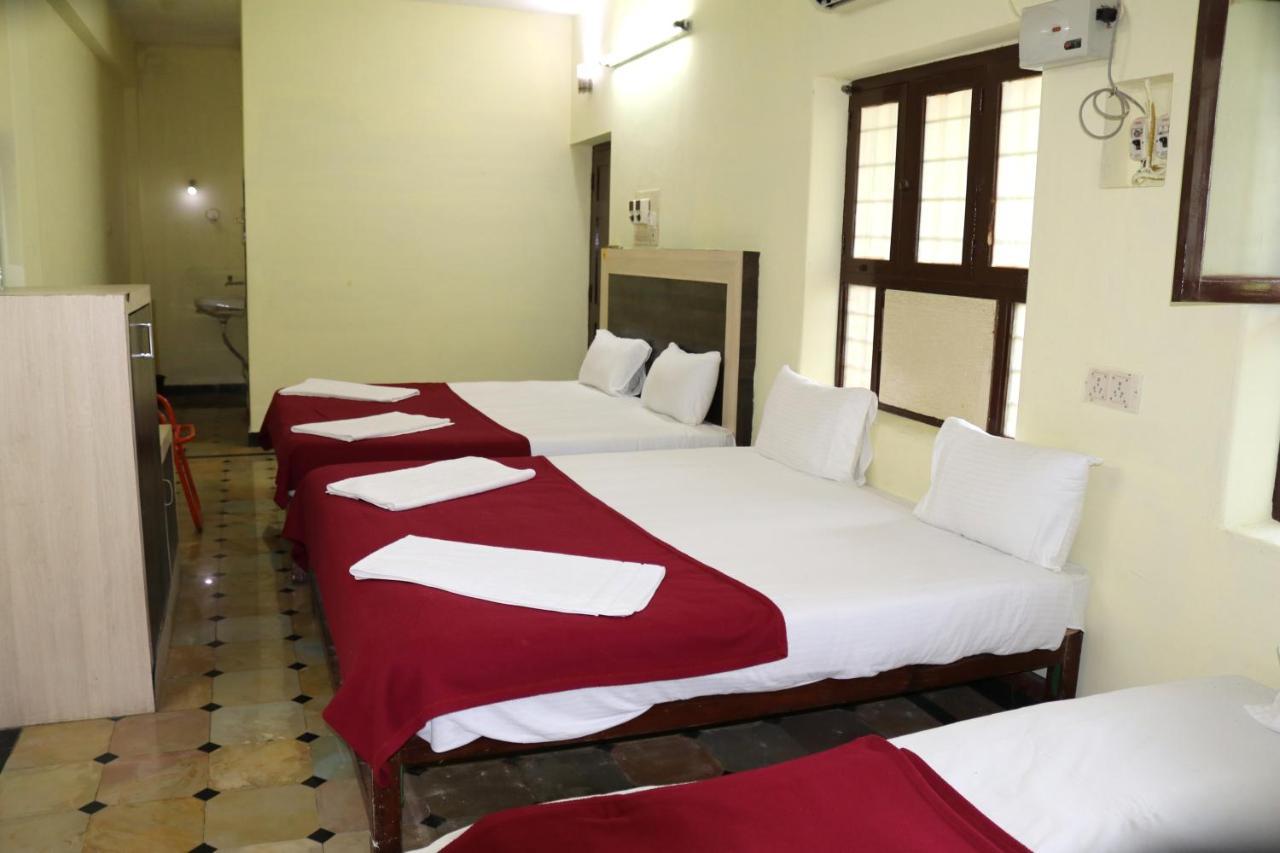 Hotel Siva Sakthi Tiruvannāmalai エクステリア 写真