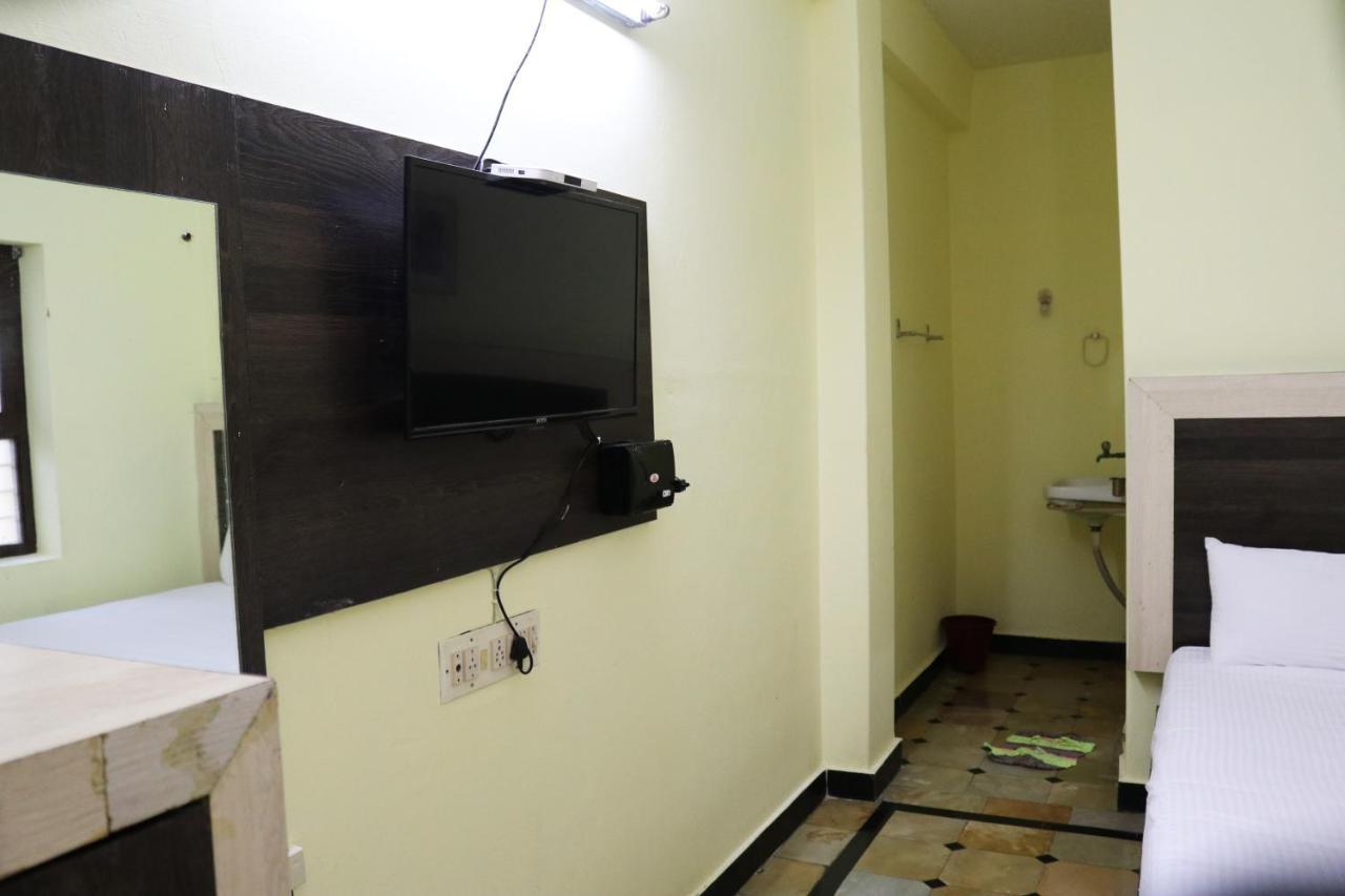 Hotel Siva Sakthi Tiruvannāmalai エクステリア 写真