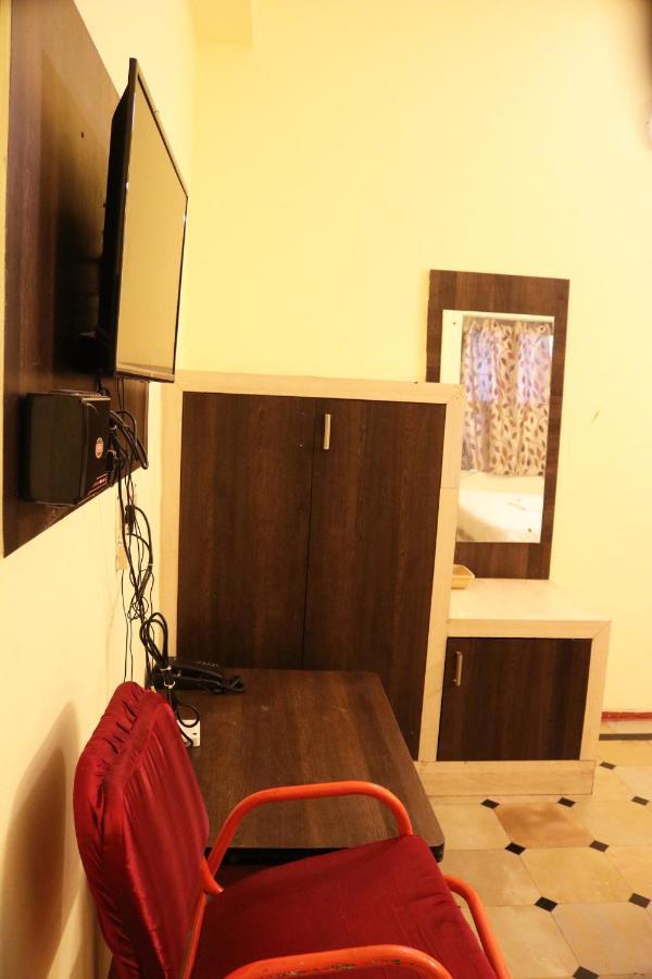 Hotel Siva Sakthi Tiruvannāmalai エクステリア 写真