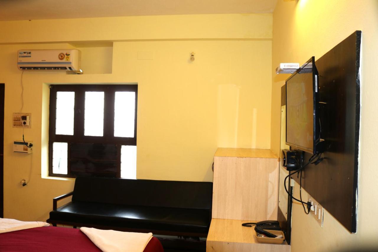 Hotel Siva Sakthi Tiruvannāmalai エクステリア 写真